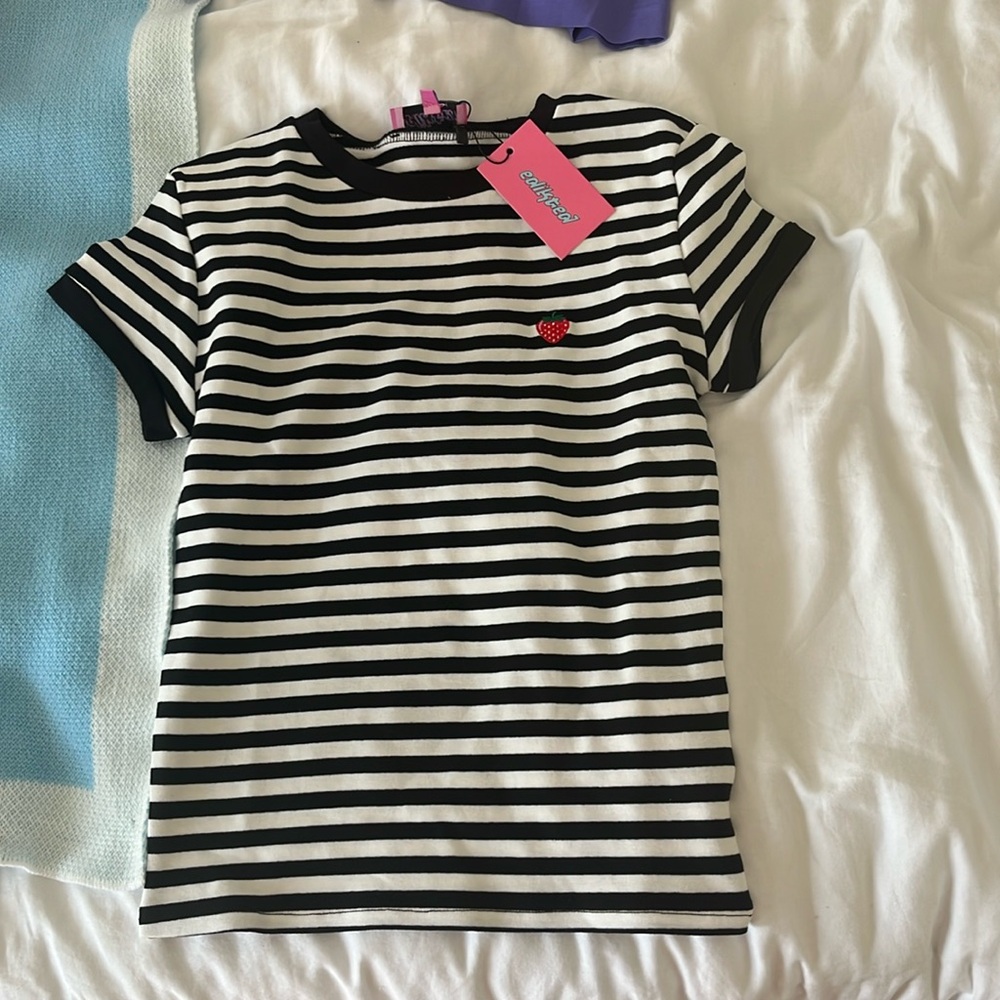 Black and white striped edikted top